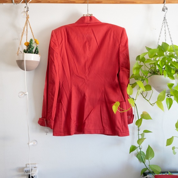 VINTAGE Tahari Two Piece Suit Set - Picture 6 of 10